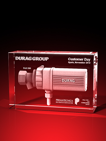 Kundengeschenke - Durag Group – Glasquader mit Gravur - Werbegeschenke - GLASFOTO.COM