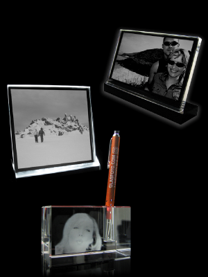 Eine Collage mit Urlaubsfotos in Glas