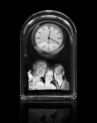 3d-portraet-gruppe-uhr-rund-60x95x40