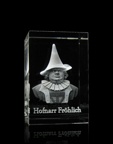 schachspiel-dresden-in-glas-bauer-hofnarr-froehlich-quader-40x60x40